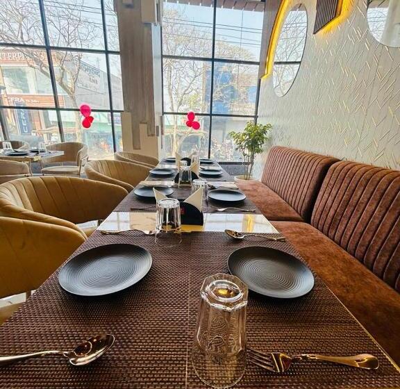 בית מלון כפרי Grand Patliputra