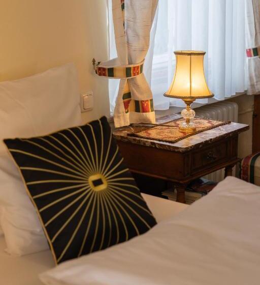 هتل Gästehaus Englischer Garten