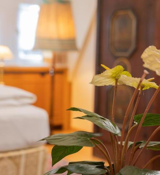 هتل Gästehaus Englischer Garten