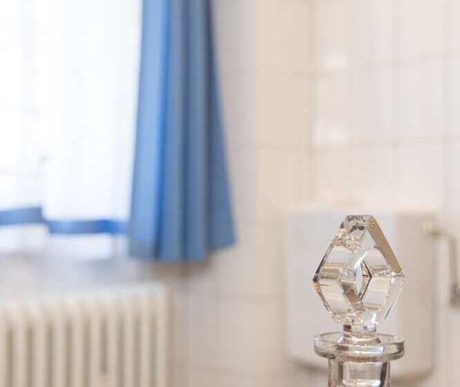 هتل Gästehaus Englischer Garten