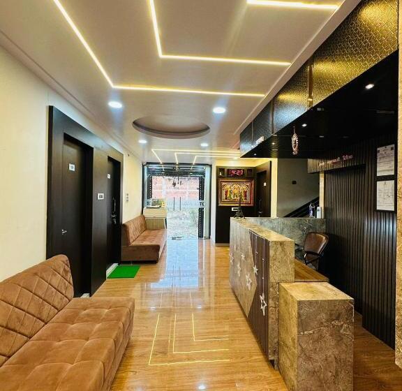 בית מלון כפרי Jagananath Palace