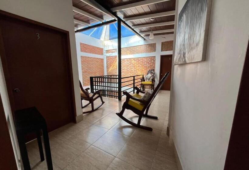 בית מלון כפרי La Palapa & Posada Mía