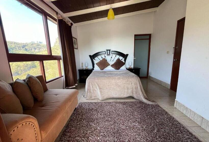 בית מלון כפרי La Palapa & Posada Mía