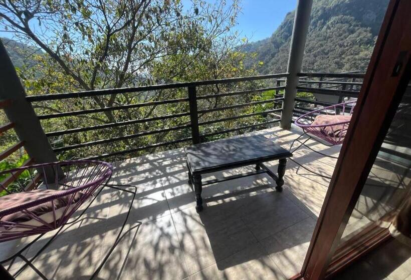 בית מלון כפרי La Palapa & Posada Mía