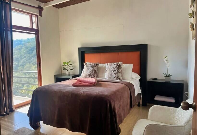 בית מלון כפרי La Palapa & Posada Mía