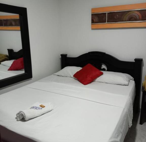 בית מלון כפרי Londres Plaza