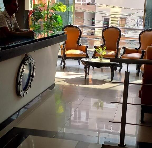 בית מלון כפרי Londres Plaza