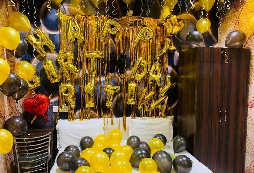 Отель Lovish Appartment    Luxury Rooms    Special Designed For Families, Students, Couples, Parents