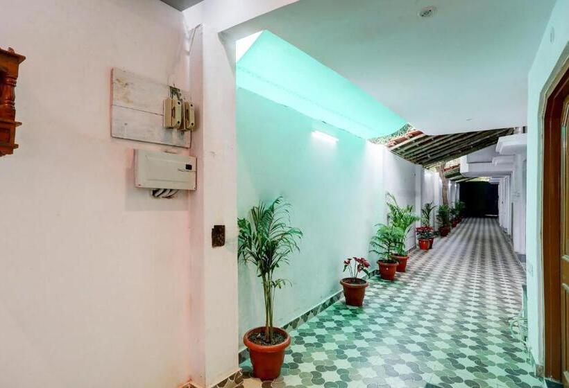 Отель Oyo Flagship Pratima Palace