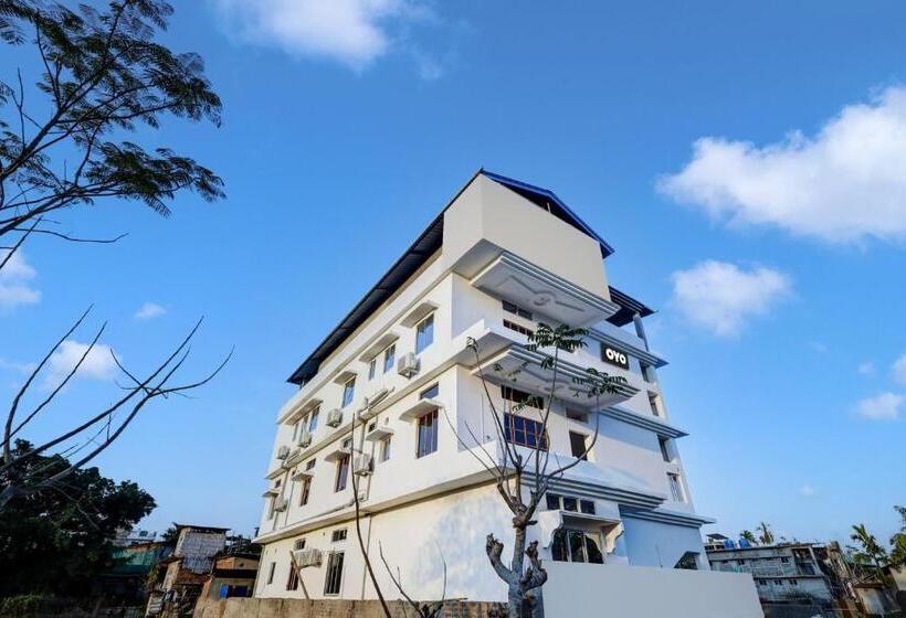 هتل The Mahalaxmi Inn