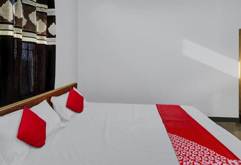 هتل The Mahalaxmi Inn