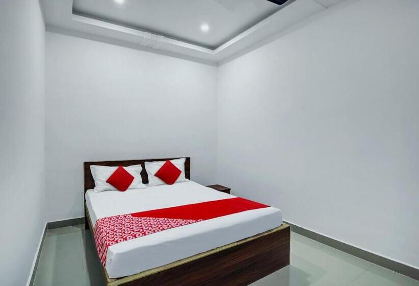 هتل The Mahalaxmi Inn