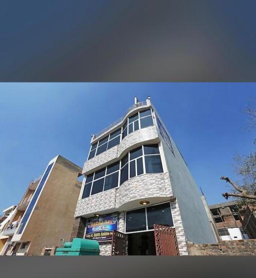 Отель Radhika Kunj Guest House