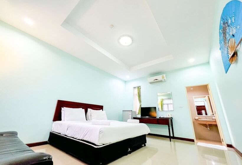 בית מלון כפרי Sea View Resort Rayong