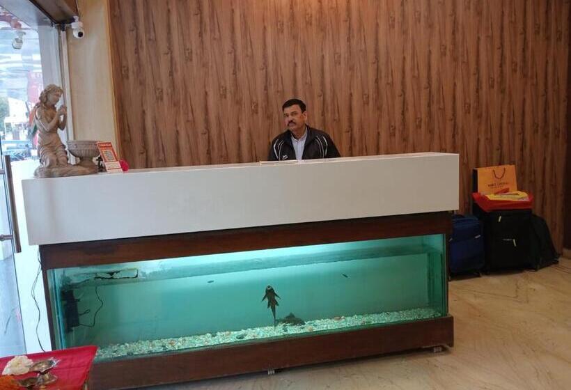 Отель Sun Beam Near Gwalior Railway Station