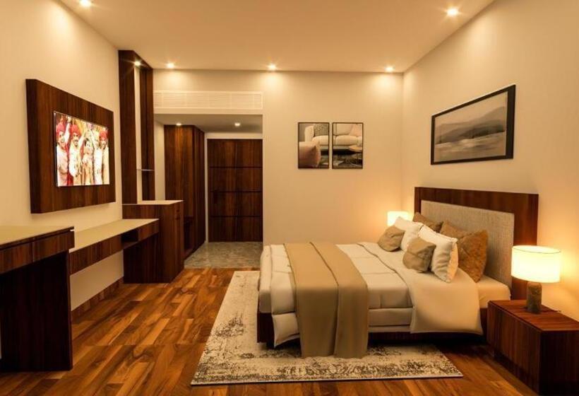 Отель The Mandirian