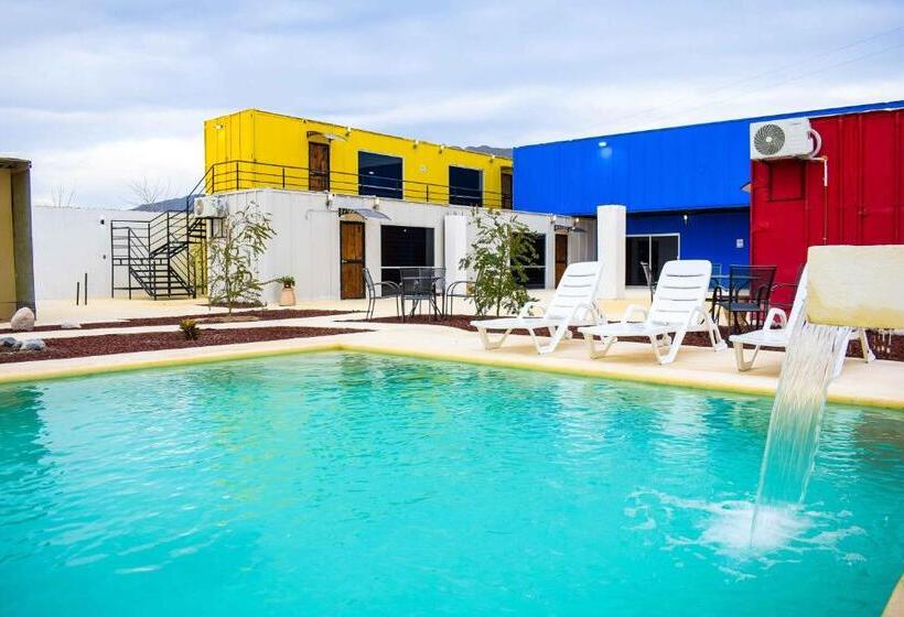 فندق Vagón Resort