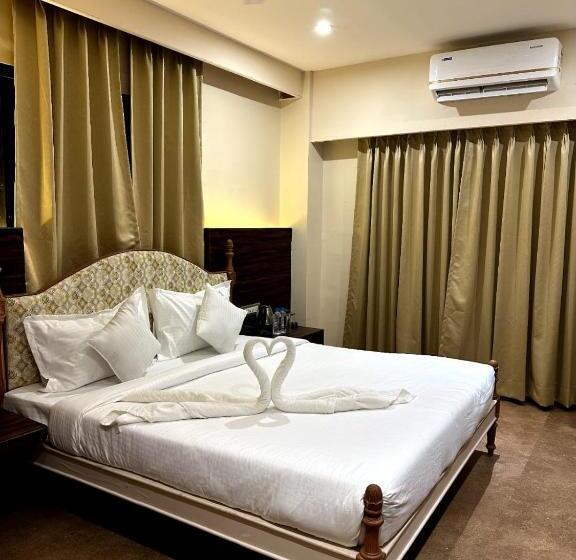 Hotel Yashraj Paradise