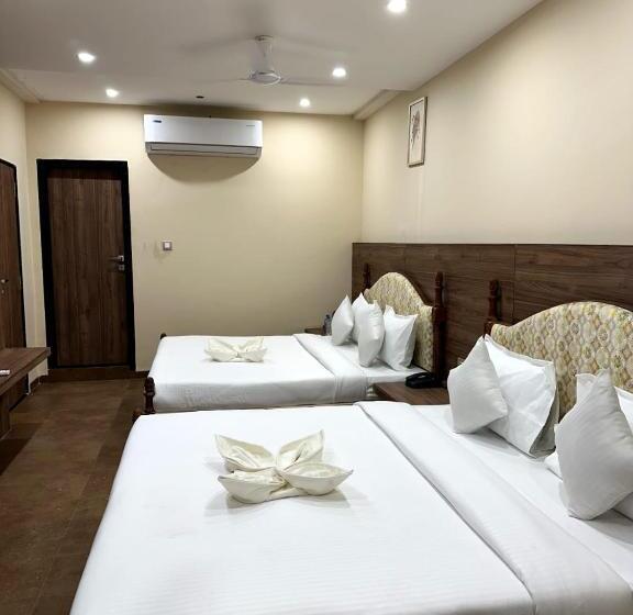 Hotel Yashraj Paradise