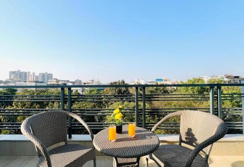 호텔 Zen Suites   Golf Course Road Gurgaon