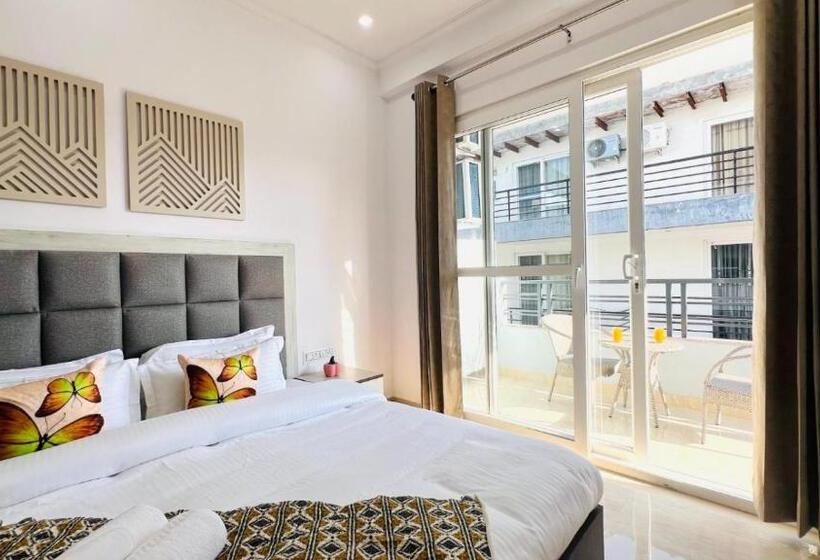 호텔 Zen Suites   Golf Course Road Gurgaon