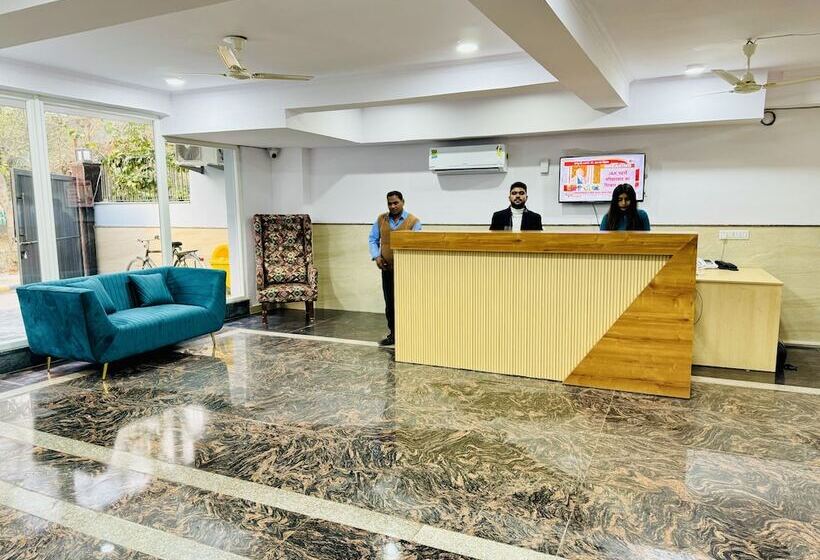 호텔 Zen Suites   Golf Course Road Gurgaon