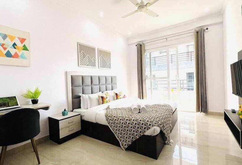 호텔 Zen Suites   Golf Course Road Gurgaon