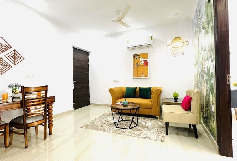 호텔 Zen Suites   Golf Course Road Gurgaon