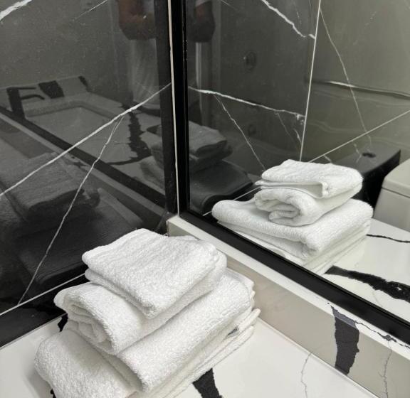 فندق على الطريق The Viking Inn