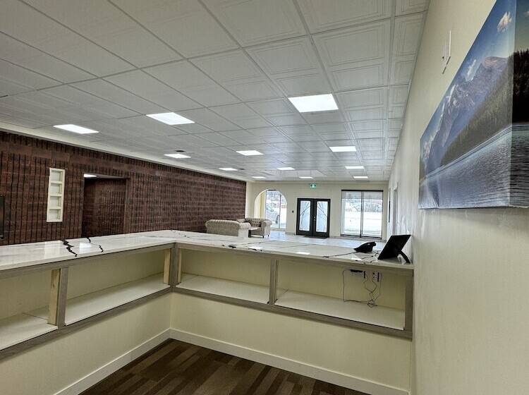 فندق على الطريق The Viking Inn