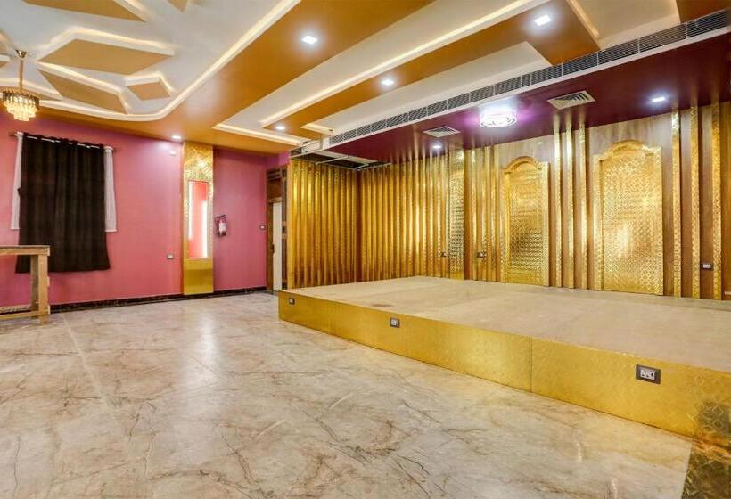 Oyo Hotel Ashok Vihar