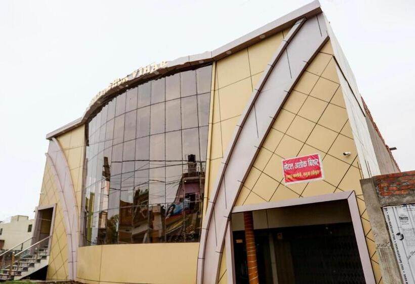 Oyo Hotel Ashok Vihar