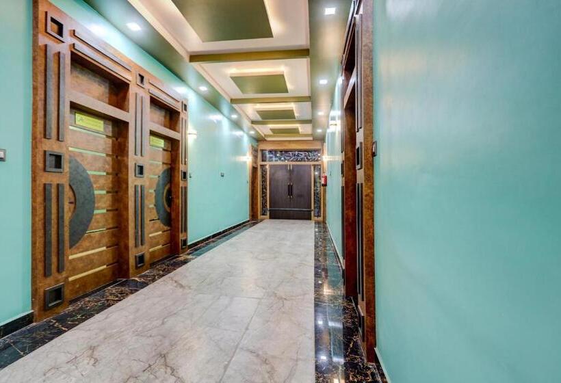 Oyo Hotel Ashok Vihar