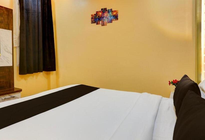 Oyo Hotel Ashok Vihar