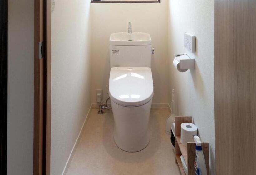 بنسيون Amino Guesthouse Bench