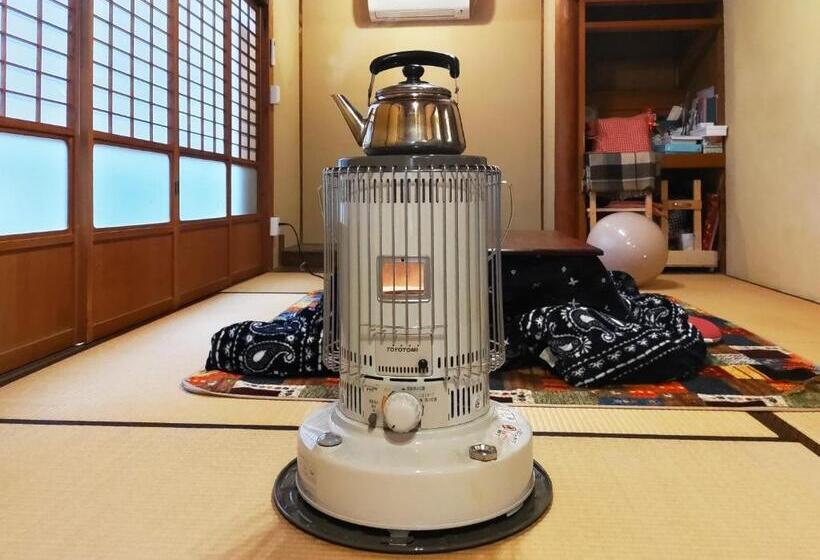 بنسيون Amino Guesthouse Bench