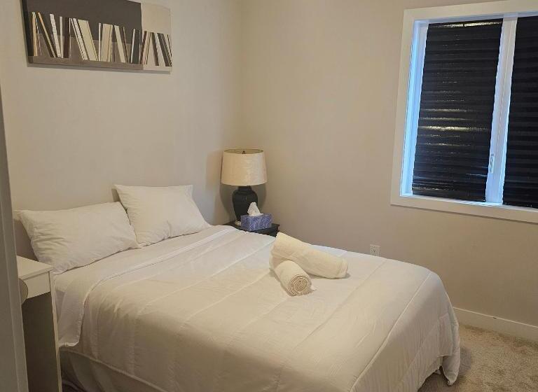 פנסיון Awesome Home