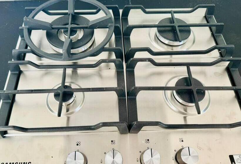 פנסיון Charming Granny Flat Conveniently Located Near Knox Shopping Center