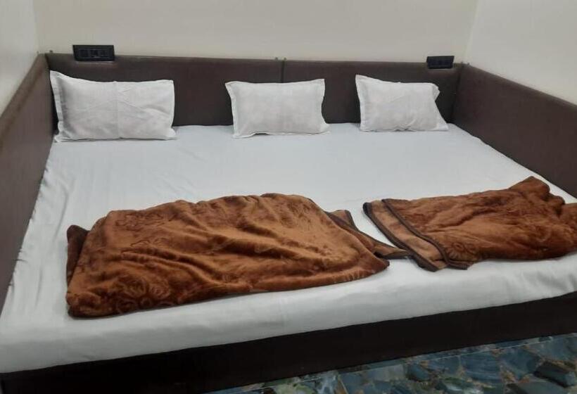 Pension Golden Guest House