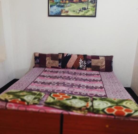 Pension Gour Gopal Ashram