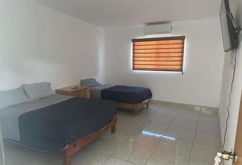 ペンション Habitaciones Enma