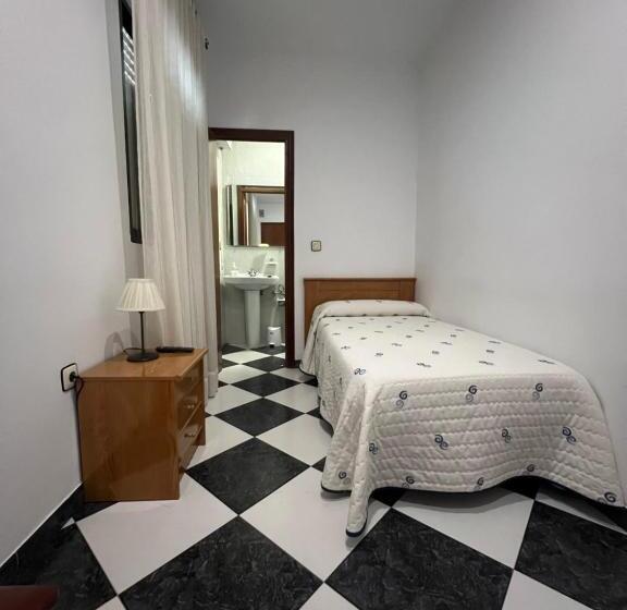 بنسيون Hostal Los Amigos