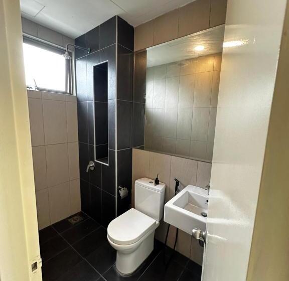 پانسیون Hygienic Cyberjaya Landed Homestay, Free Wifi, Free Parking, Self Check In