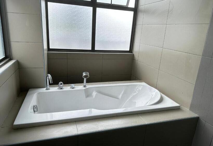 پانسیون Hygienic Cyberjaya Landed Homestay, Free Wifi, Free Parking, Self Check In