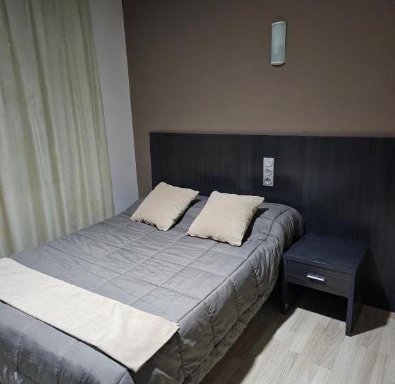 ペンション Lengüetero S.l