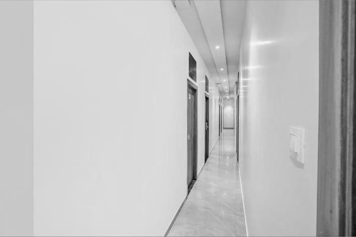 پانسیون New Prakash International