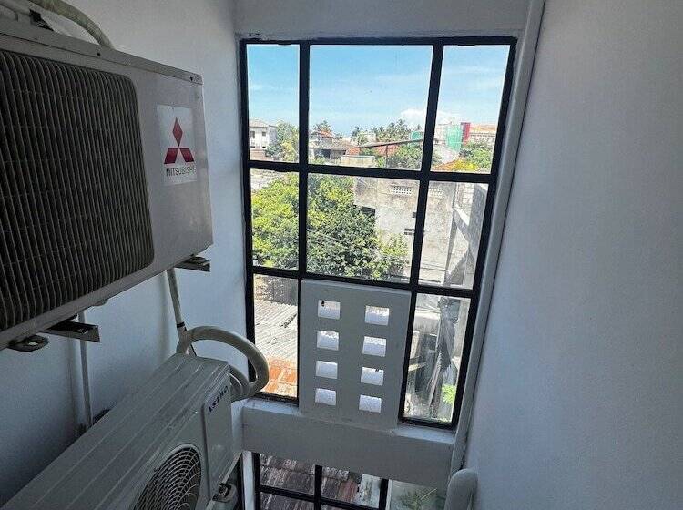 פנסיון Ramlyn Guesthouse & Restaurant