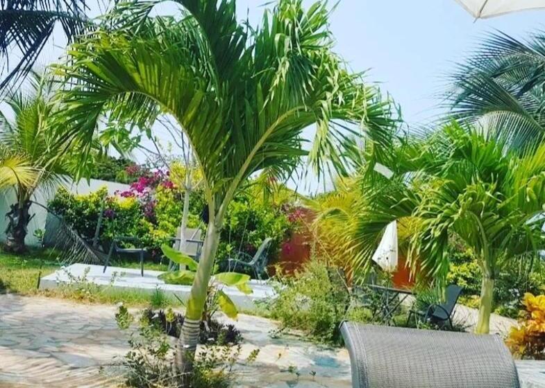 پانسیون Regiment Villa