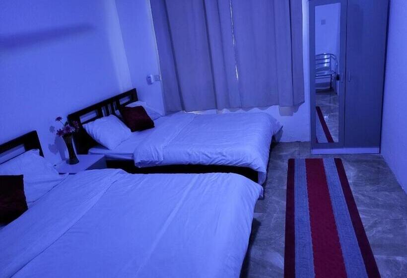 پانسیون Regiment Villa