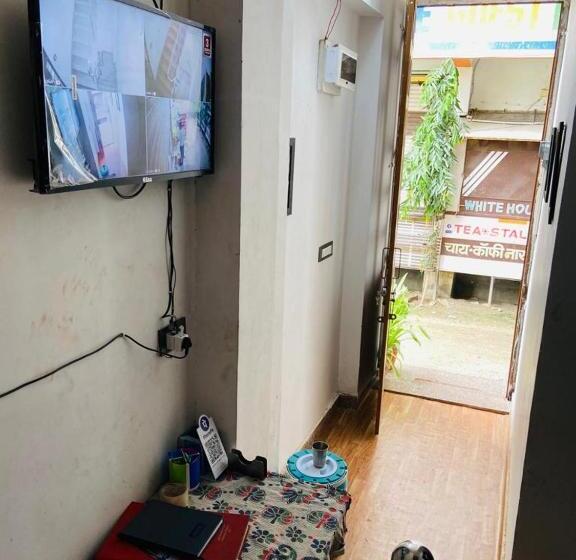 پانسیون Sharma Hotel Run By Shivalaya